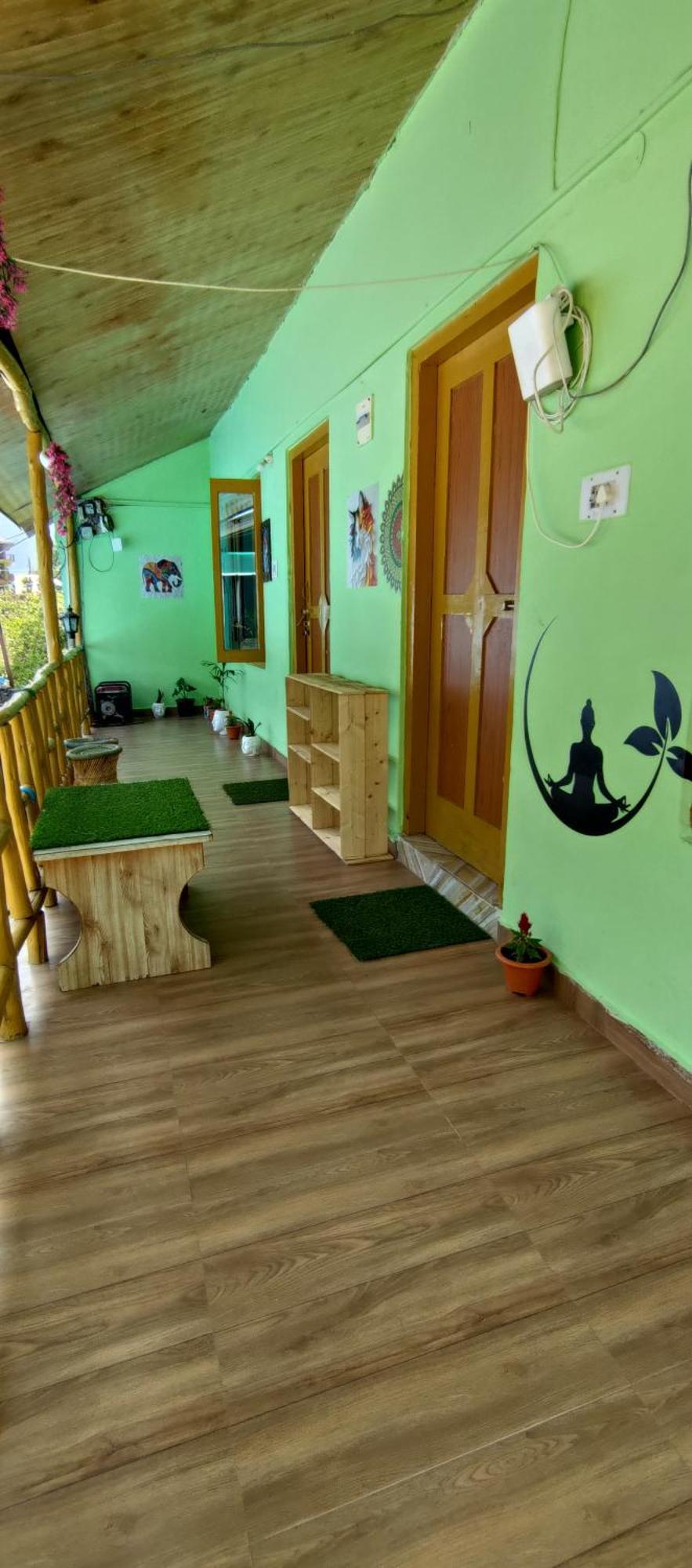 Lee Garden Himalayan Wooden Cottages Kasol Exterior photo