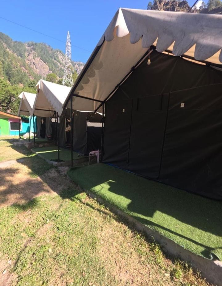 Lee Garden Himalayan Wooden Cottages Kasol Room photo